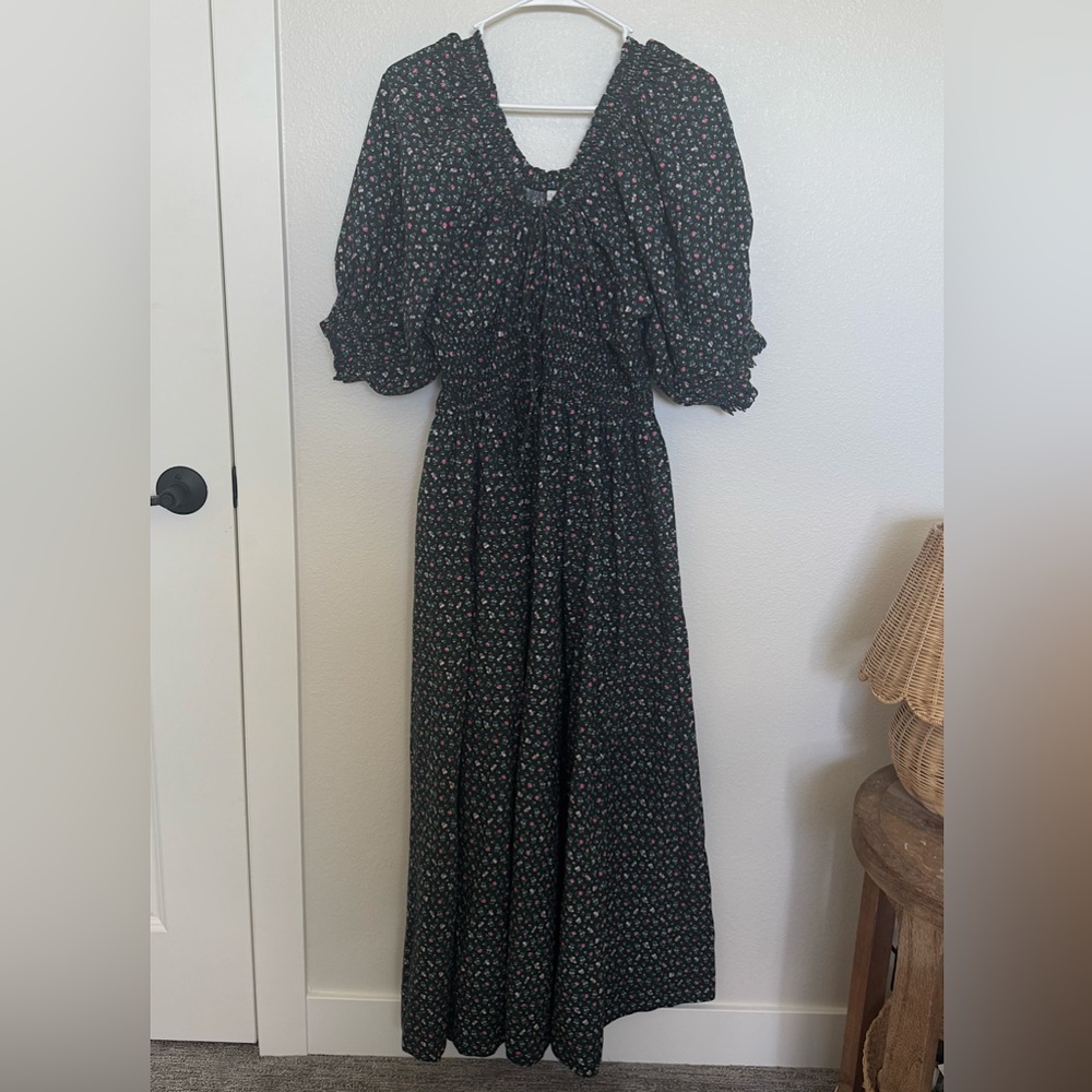 Black Floral XXL Dôen Women’s dress